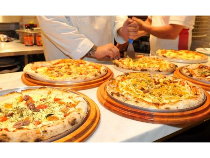 Pizza Place São Caetano - Lembrete: Hoje é quinta, dia de saborear nossas  delícias 😋🤩🤩🤩 ✓Aqui você encontra produtos de qualidade e com sabor  irresistível Tá esperando o que ? Faça seu